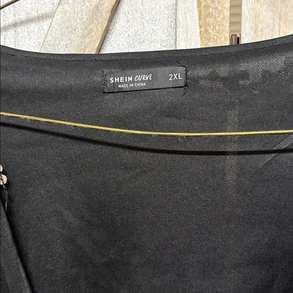 Black and Gold Sequin Jumpsuit - Picture 5 of 6